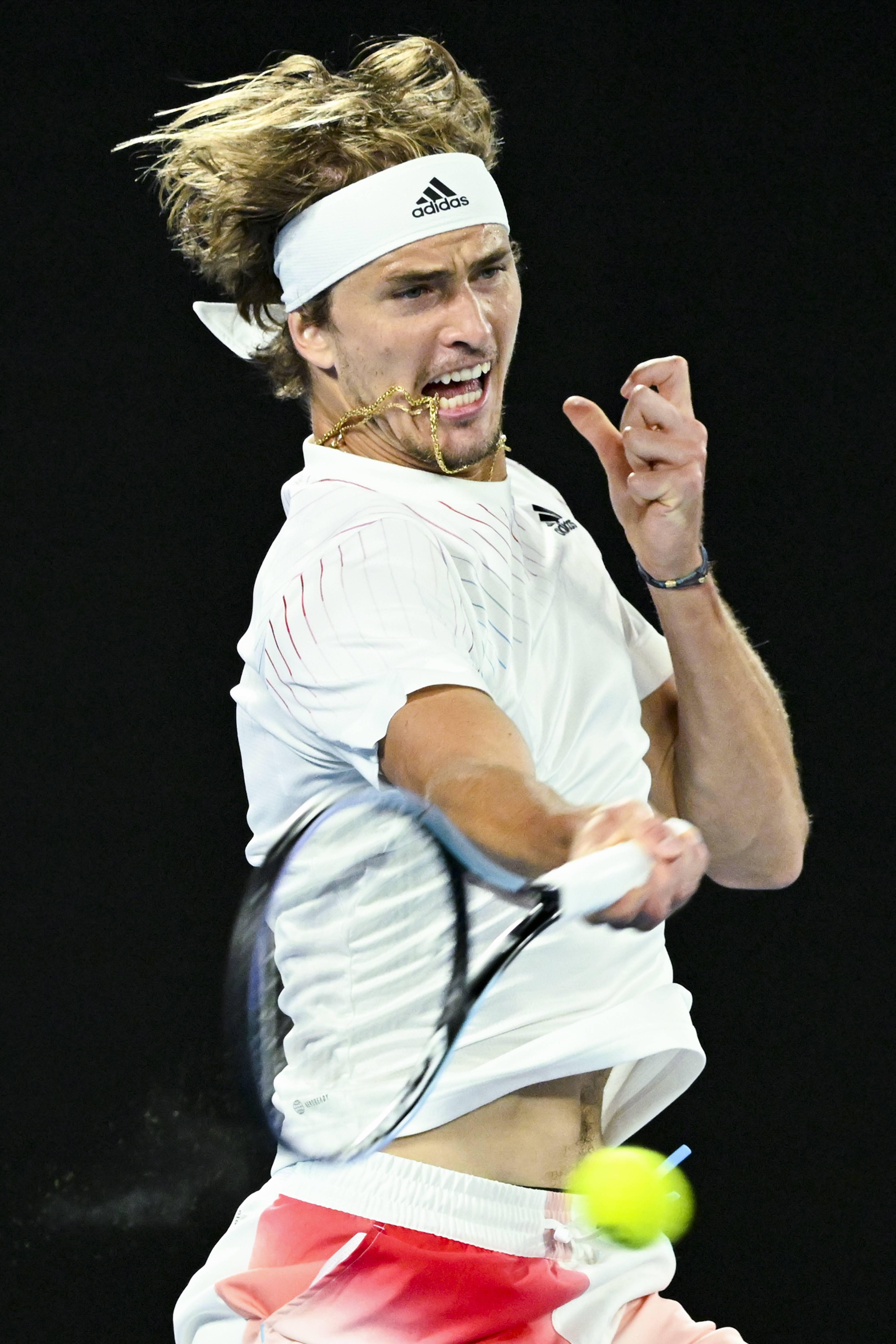 澳大利亚网球队逆转世界网球队，兹维列夫绝境逆转