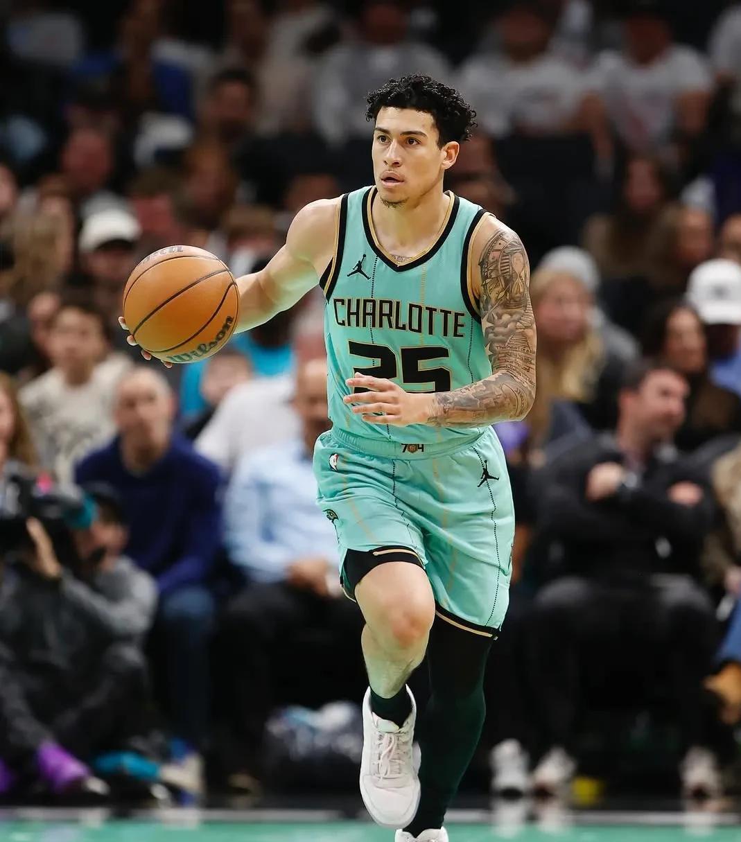 法国男篮强势灰熊,乔治惊艳世界 法国男篮强势灰熊,乔治惊艳世界