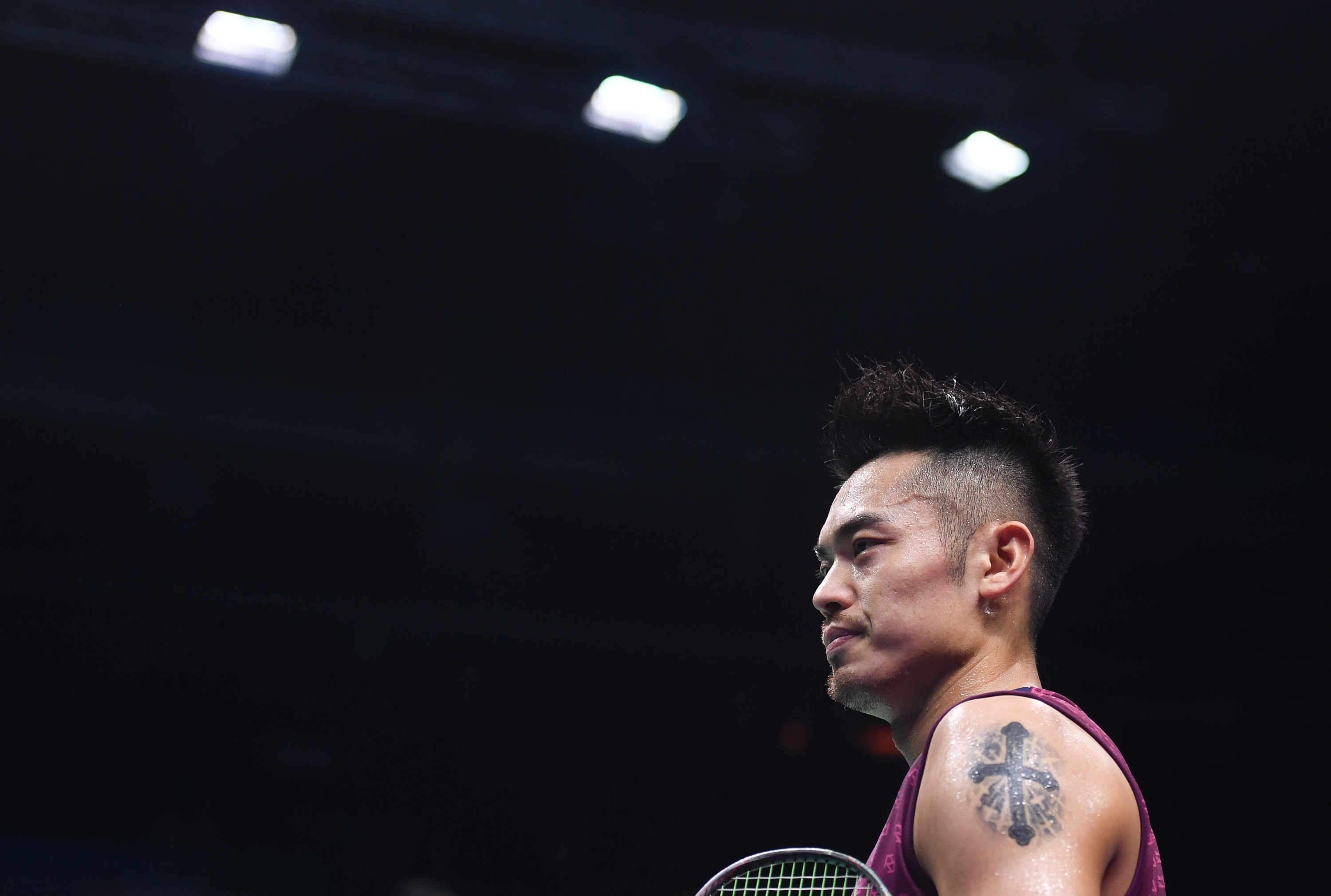 包含中国羽毛球队完胜印尼羽毛球队，林丹惊艳世界的词条