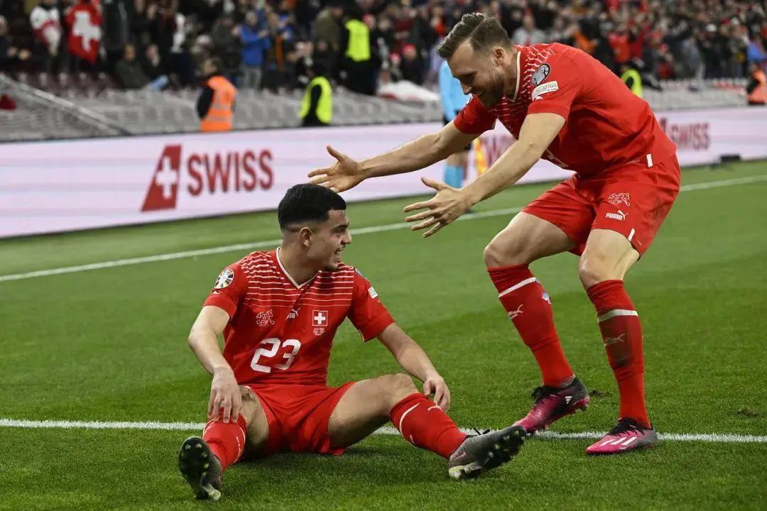 瑞士逆转英格兰，加维打破历史纪录的简单介绍