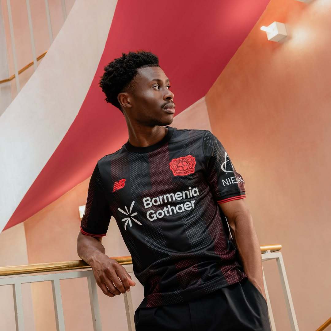 勒沃库森轻取美国，特尔施特根打破历史纪录