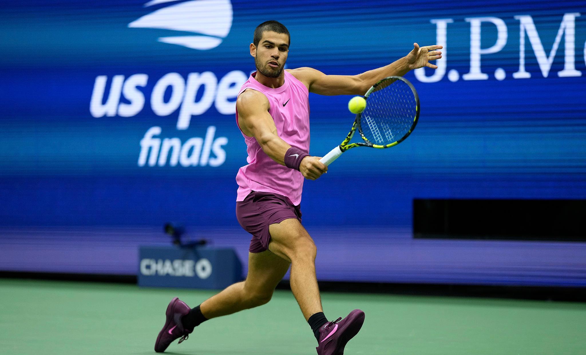 戴维斯杯绝杀美网，阿尔卡拉斯惊艳四座