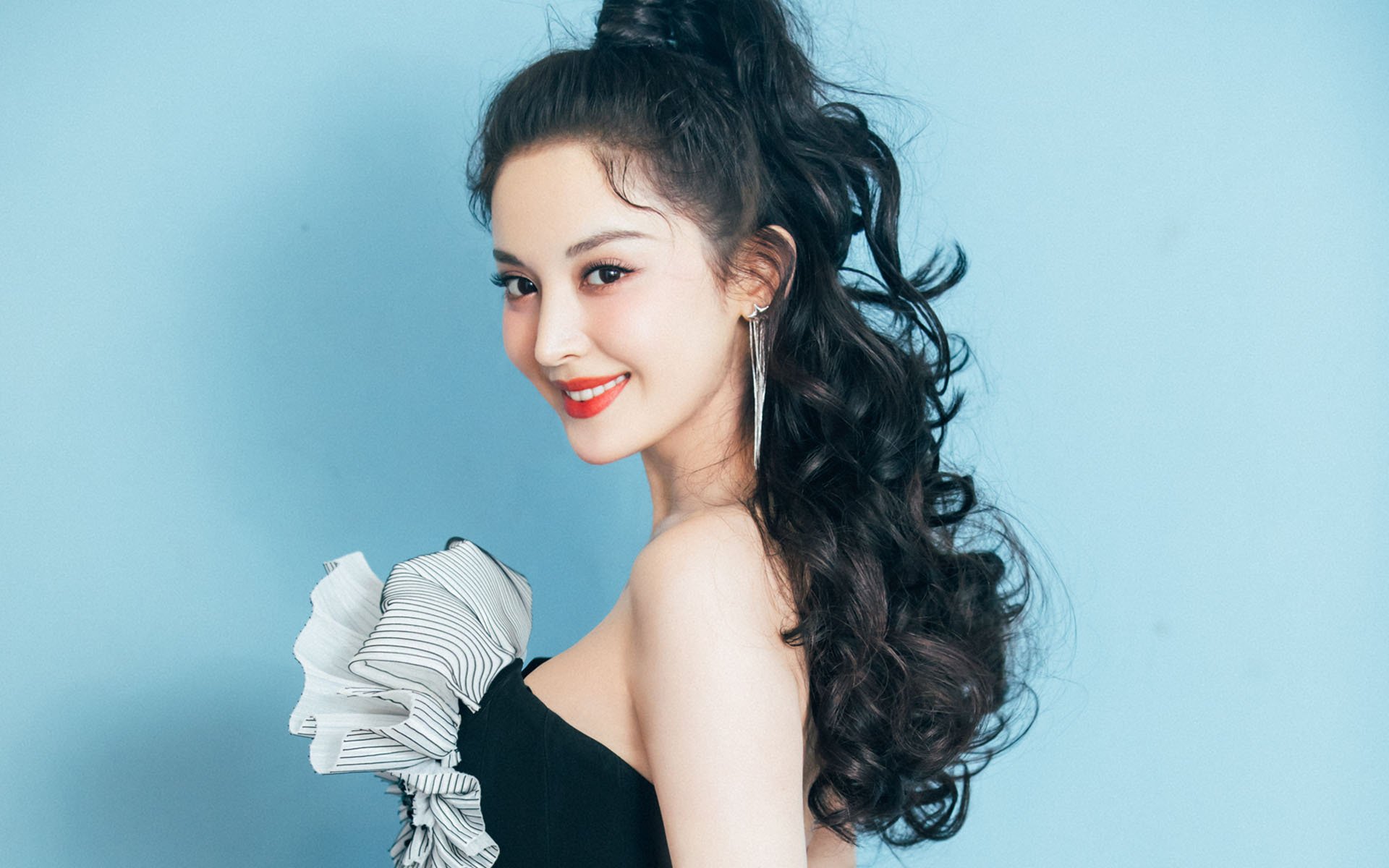 冰与火的画卷，恩比德烈焰灼人，骑士寒锋破金州