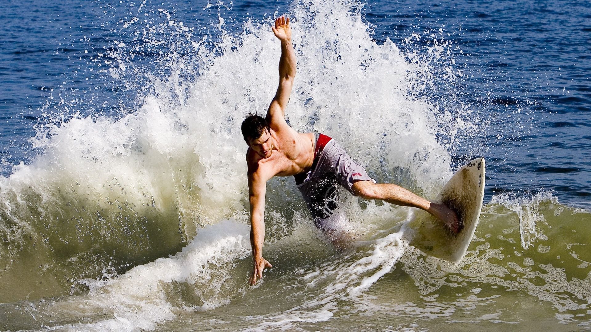 当库里在欧冠之夜投下三分阴影,跨次元的胜负手之谜