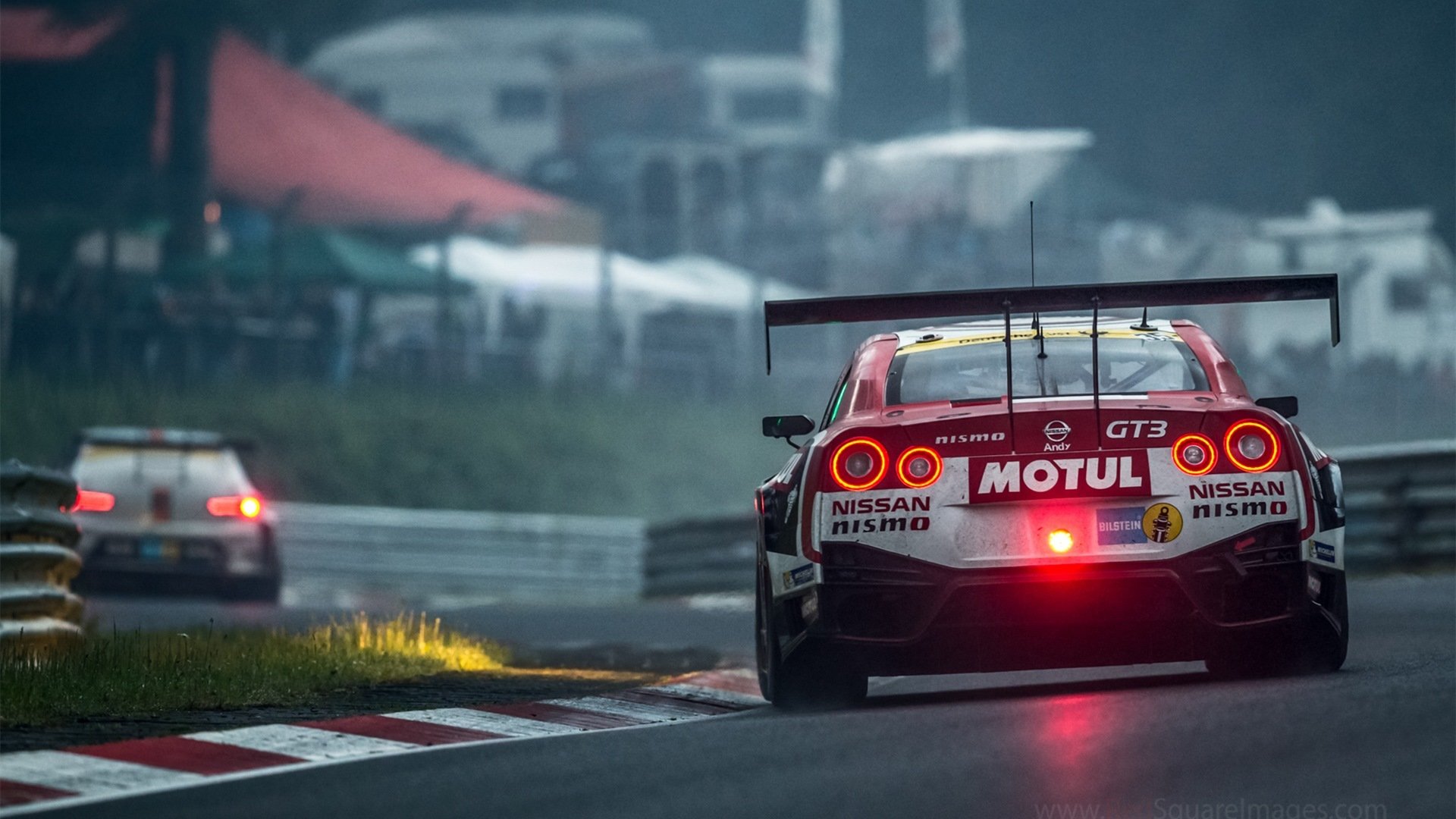 双重面孔，在比利亚雷亚尔的雨夜，孔德为曼联打出生涯之夜